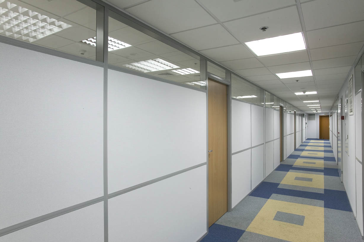 Slime Dolu / Ahşap Ofis Bölme Duvar