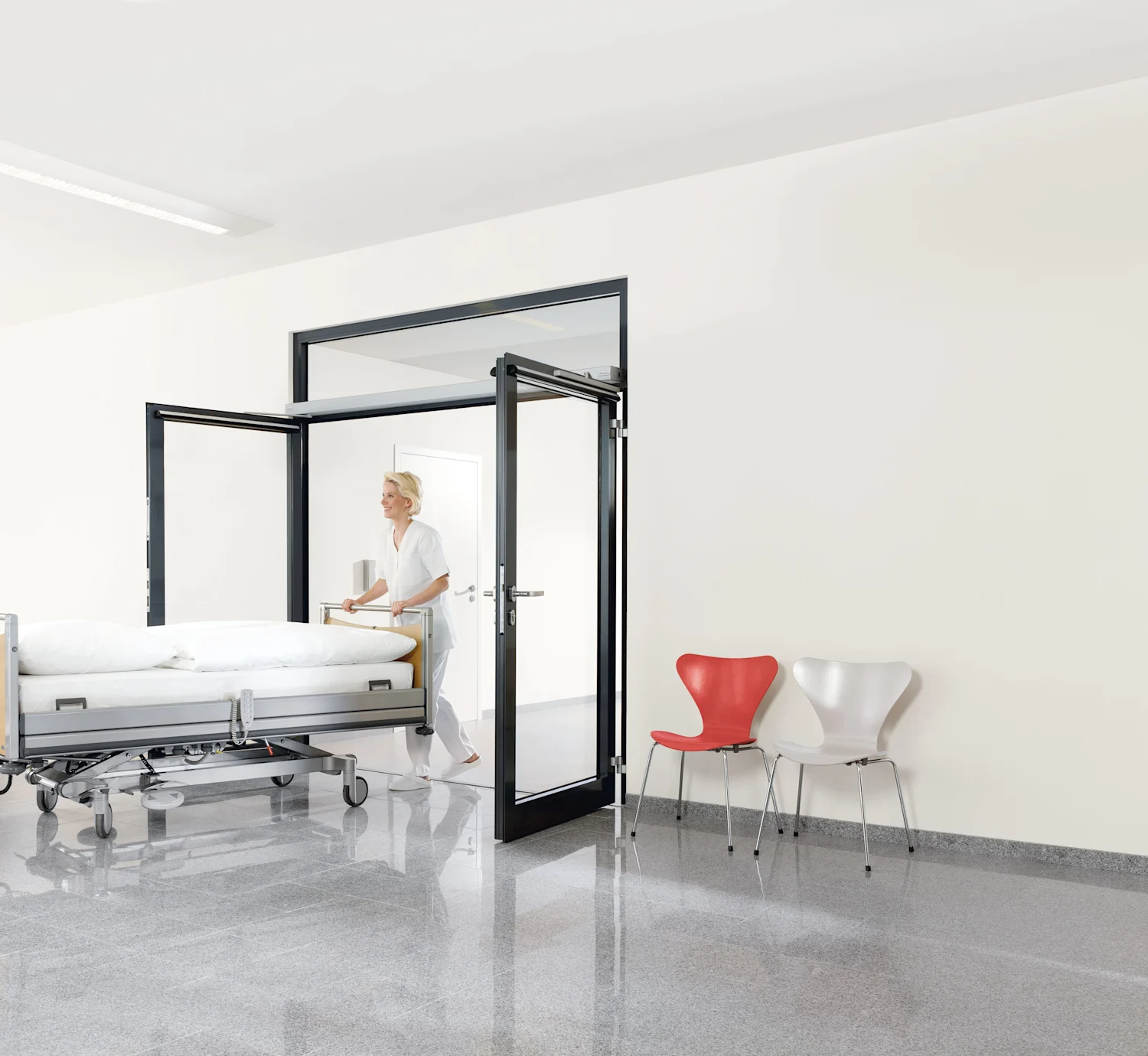 Swing door operator